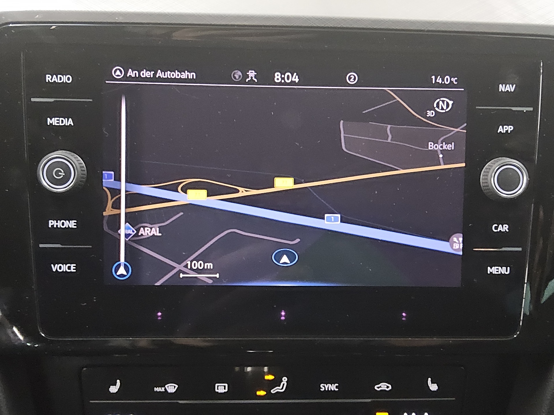 Volkswagen Passat Var. 2.0 TDI Business Navi LED ACC RFK 7