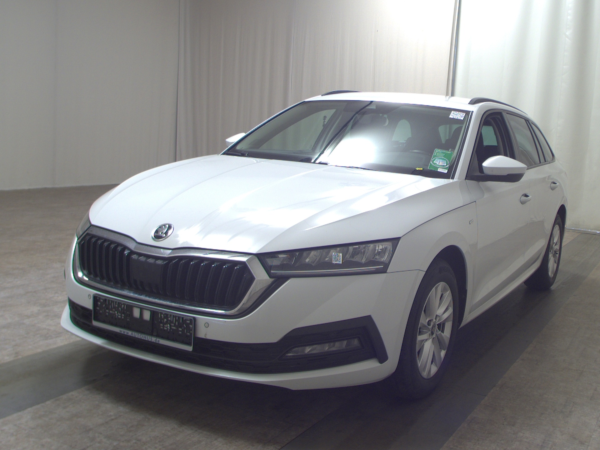 Skoda Octavia Kombi 2.0 TDI Tour Navi LED vc ACC 2