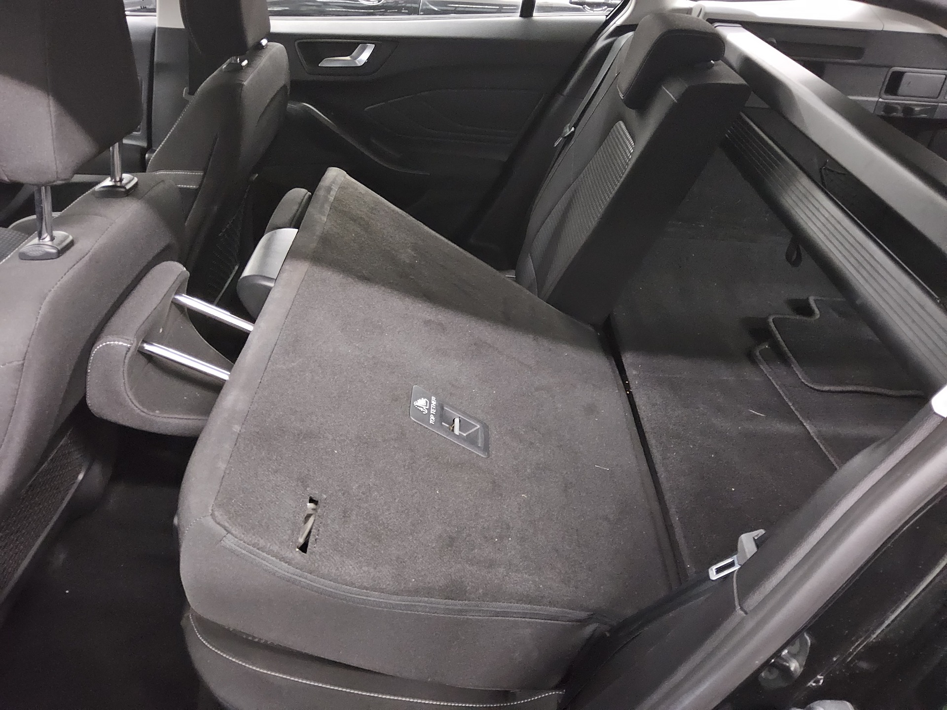 Ford Focus Turnier 1.5 EB Cool&Connect Navi LED DAB 13