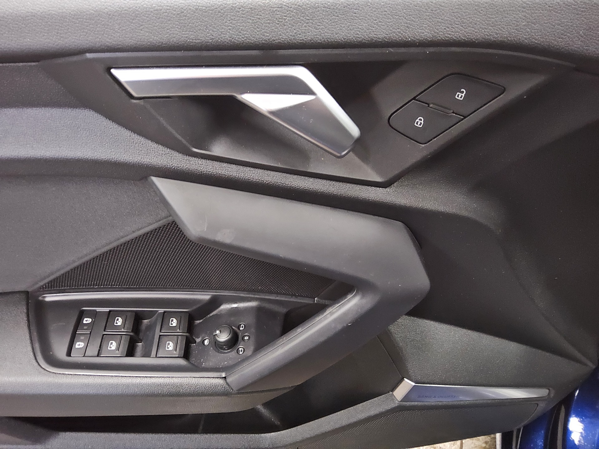 Audi A3 Sportback 2.0 TDI advanced HuD B&O Navi+ RFK 10