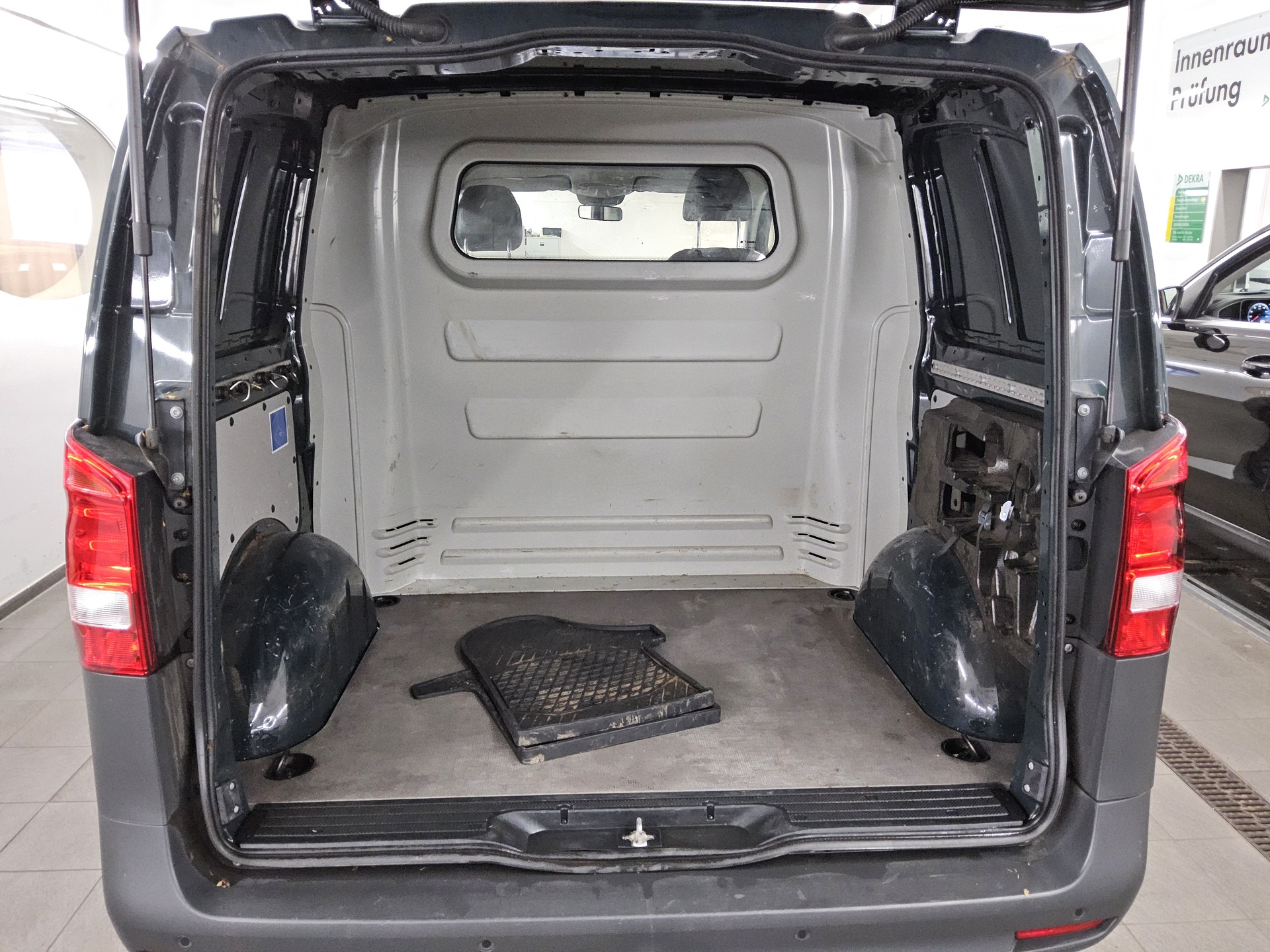 Mercedes-Benz Vito-124 Mixto 124 CDI Mixto Navi Kamera AHK 11