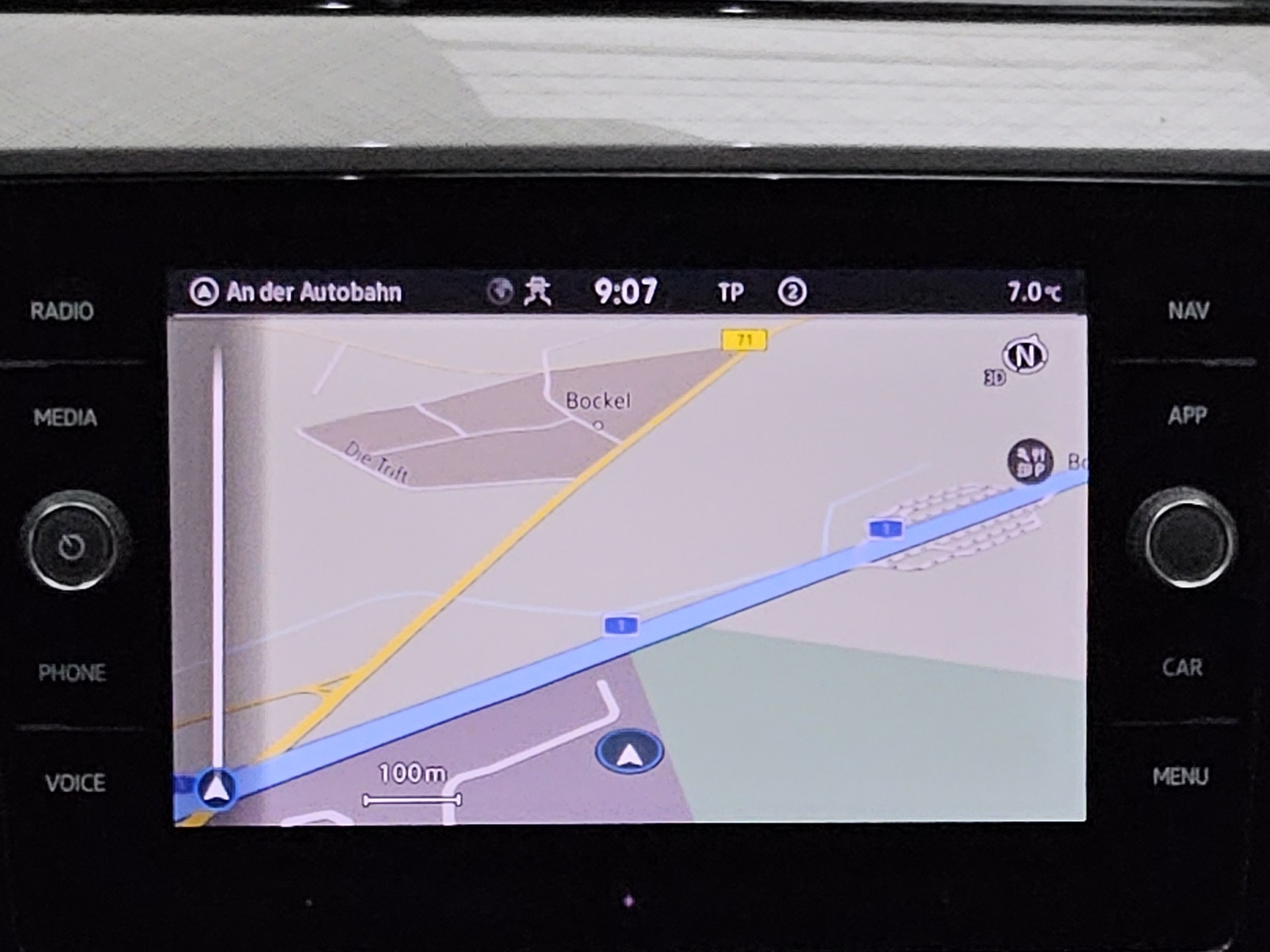 Volkswagen Passat Var. 2.0 TDI Business Navi RfK LED ACC 7