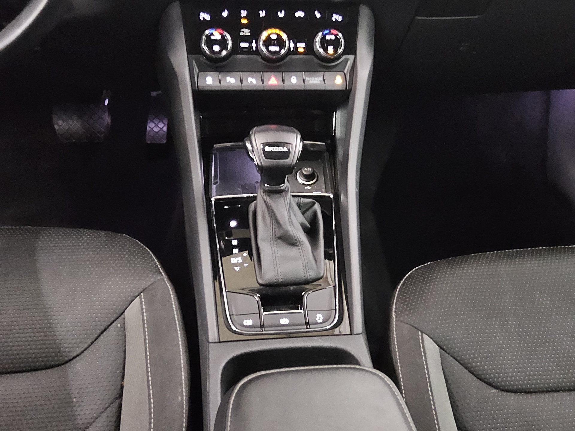 Skoda Kodiaq 2.0 TDI Tour Navi RfK LED ACC 6