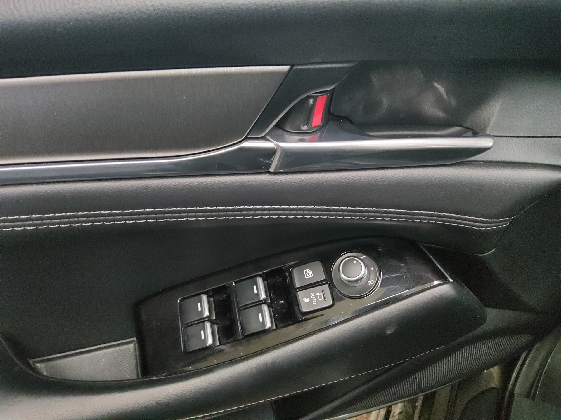 Mazda 6 Kombi 2.0 SKYACTIV-G Sports-Line Navi LED HuD 9