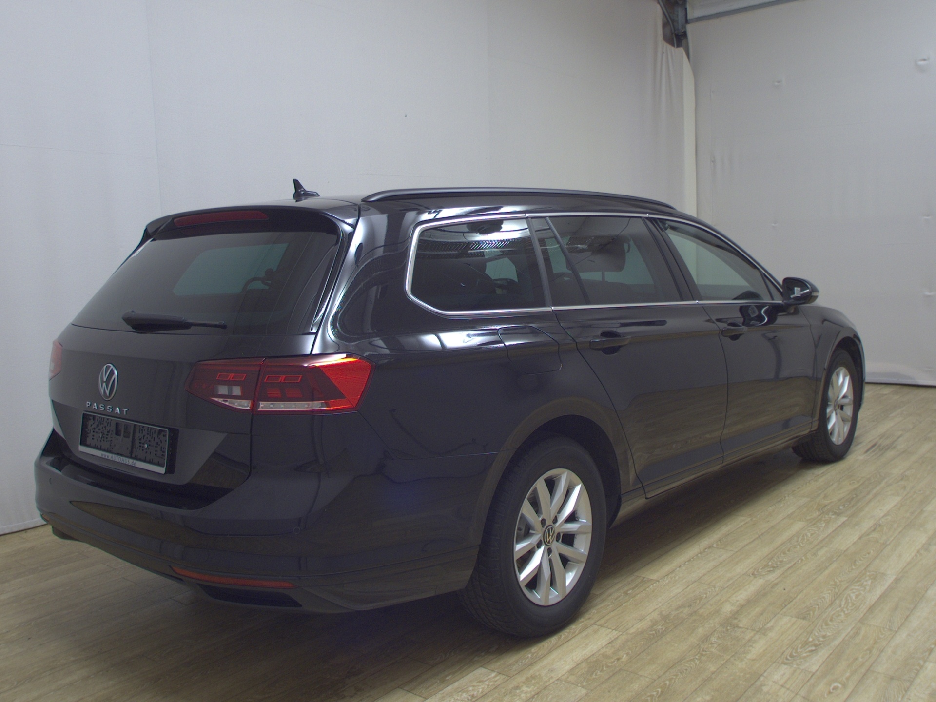 Volkswagen Passat Var. 2.0 TDI Business Navi LED Pano Sthzg 4