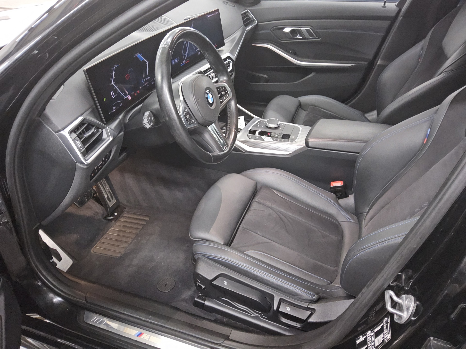 BMW 320dA Touring M-Sport Navi Curved HuD HiFi Rfk 8