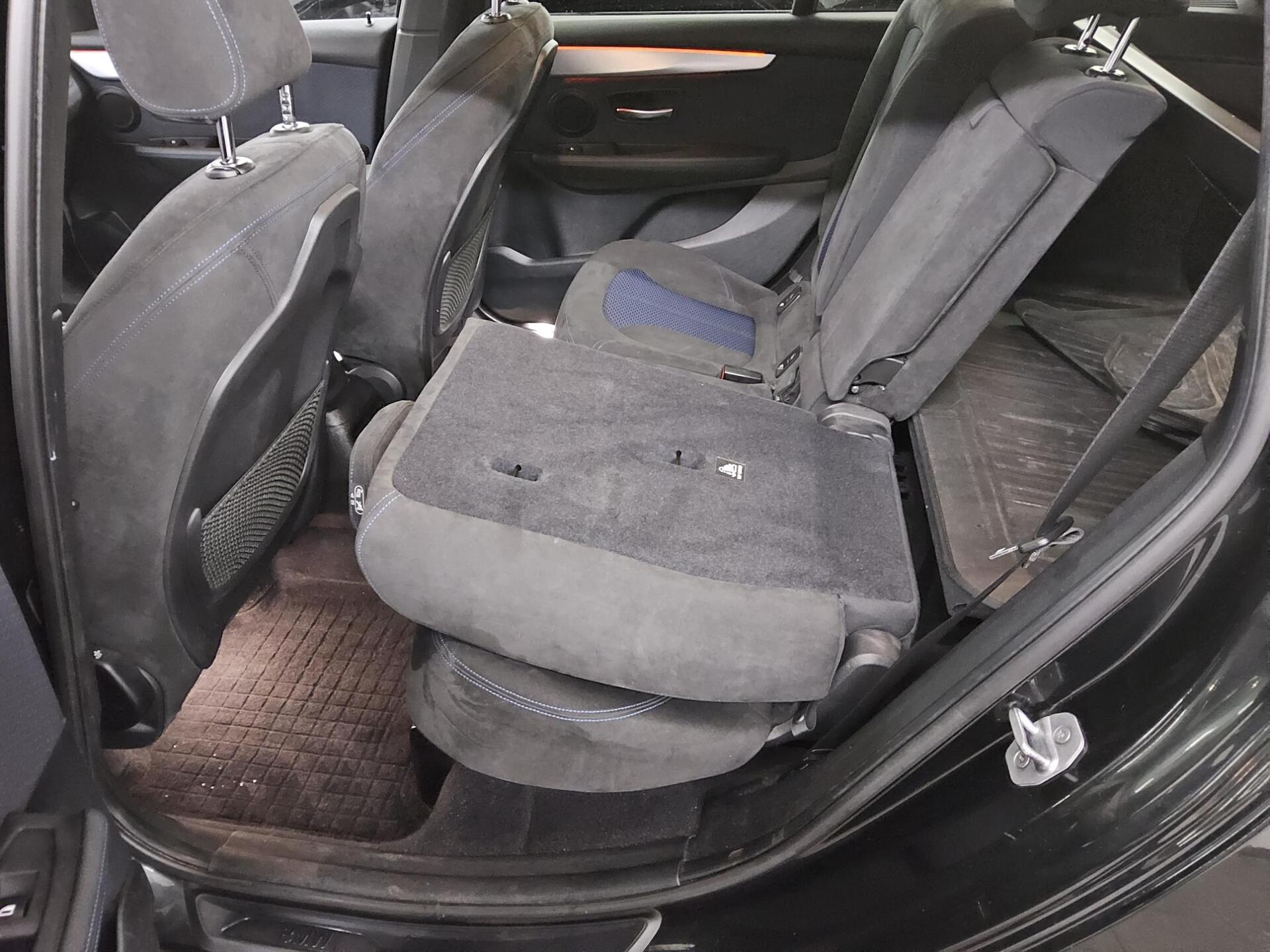 BMW 220 Gran Tourer M-Sport Navi AHK PDC SHZ 13