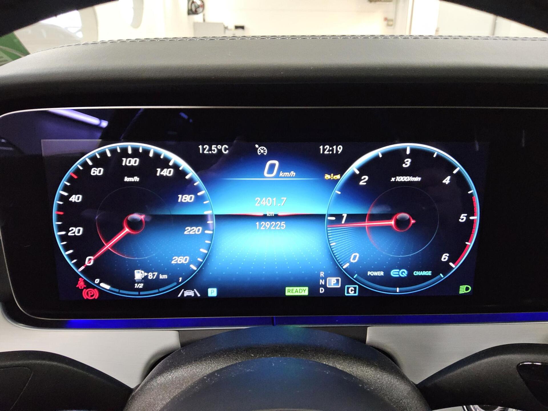 Mercedes-Benz CLS 300 d 4M AMG-Line Navi GSD Burmester HuD RFK 8