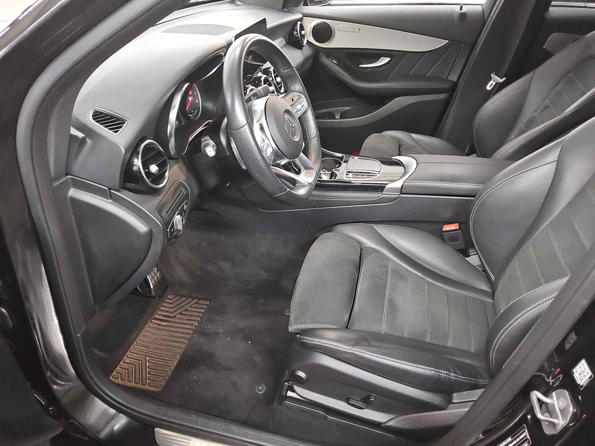 Mercedes-Benz GLC 300 e 4M AMG-Line Navi LED Ambiente 8