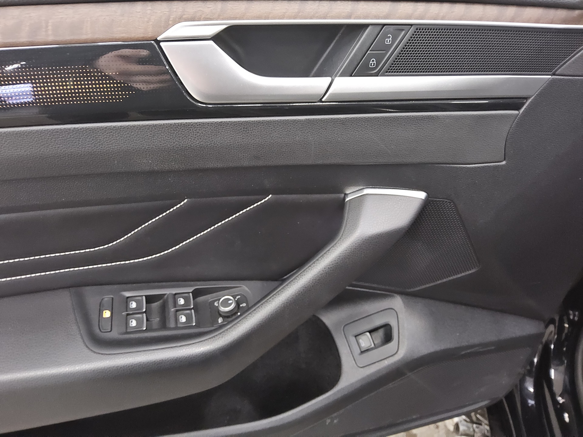 Volkswagen Arteon SB 2.0 TSI Elegance DCC Leder 360° Pano 10