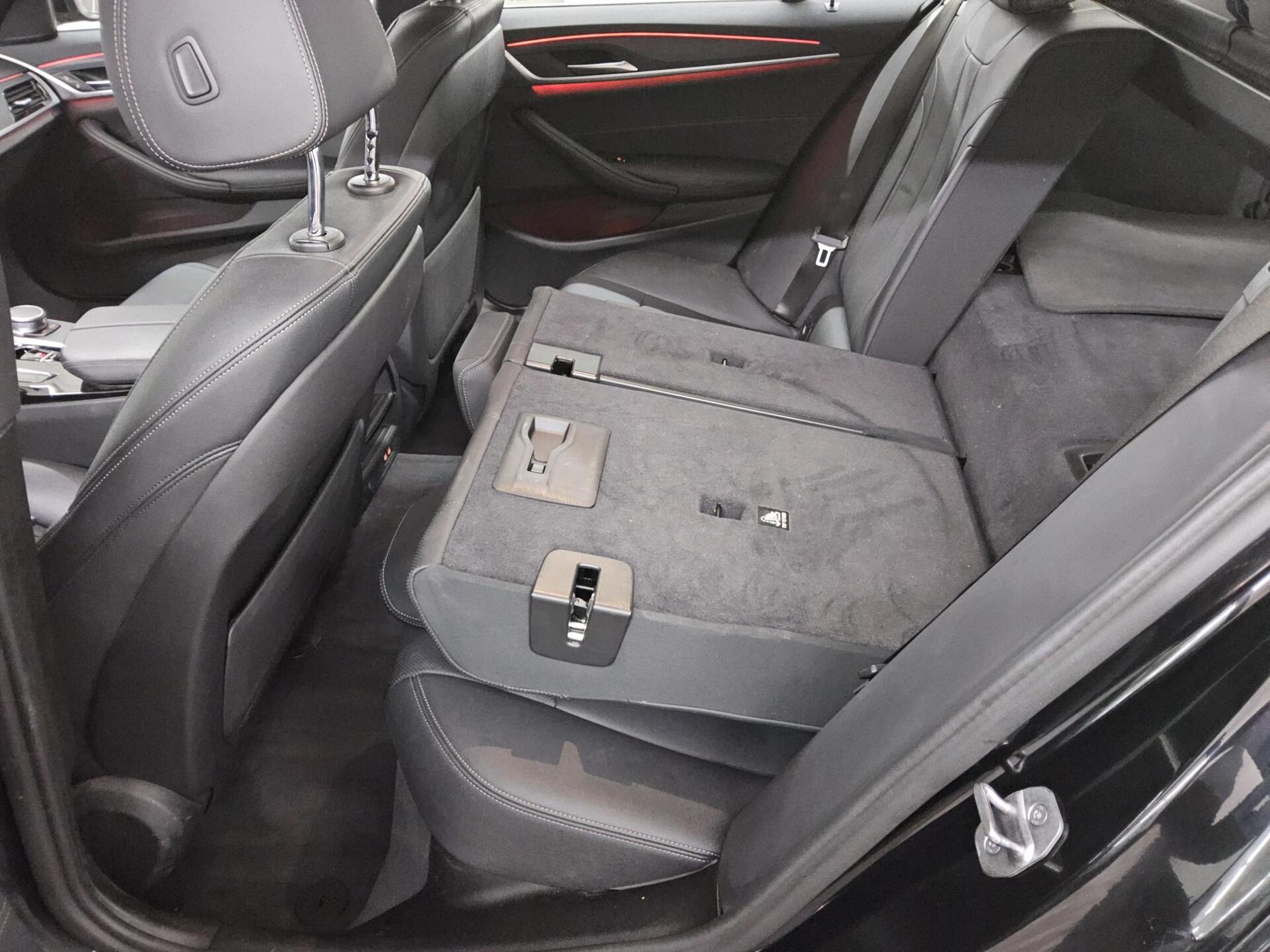 BMW 530e Touring Leder Navi LED+ LC prof. HiFi DA+ 13