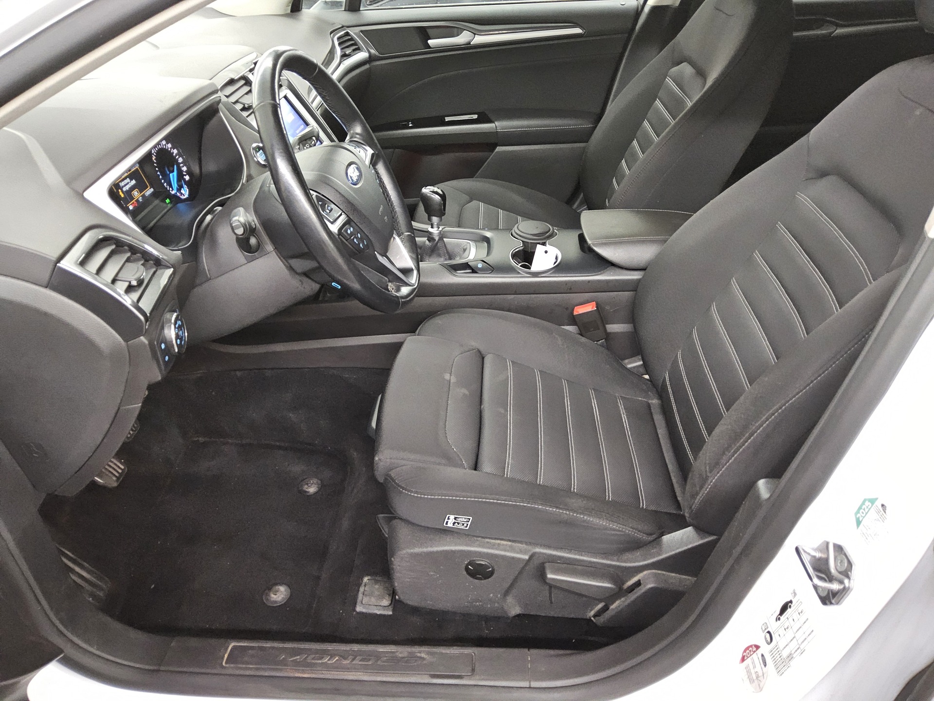 Ford Mondeo Turnier 2.0 EB Trend Navi RFK 4xShz PDC 8