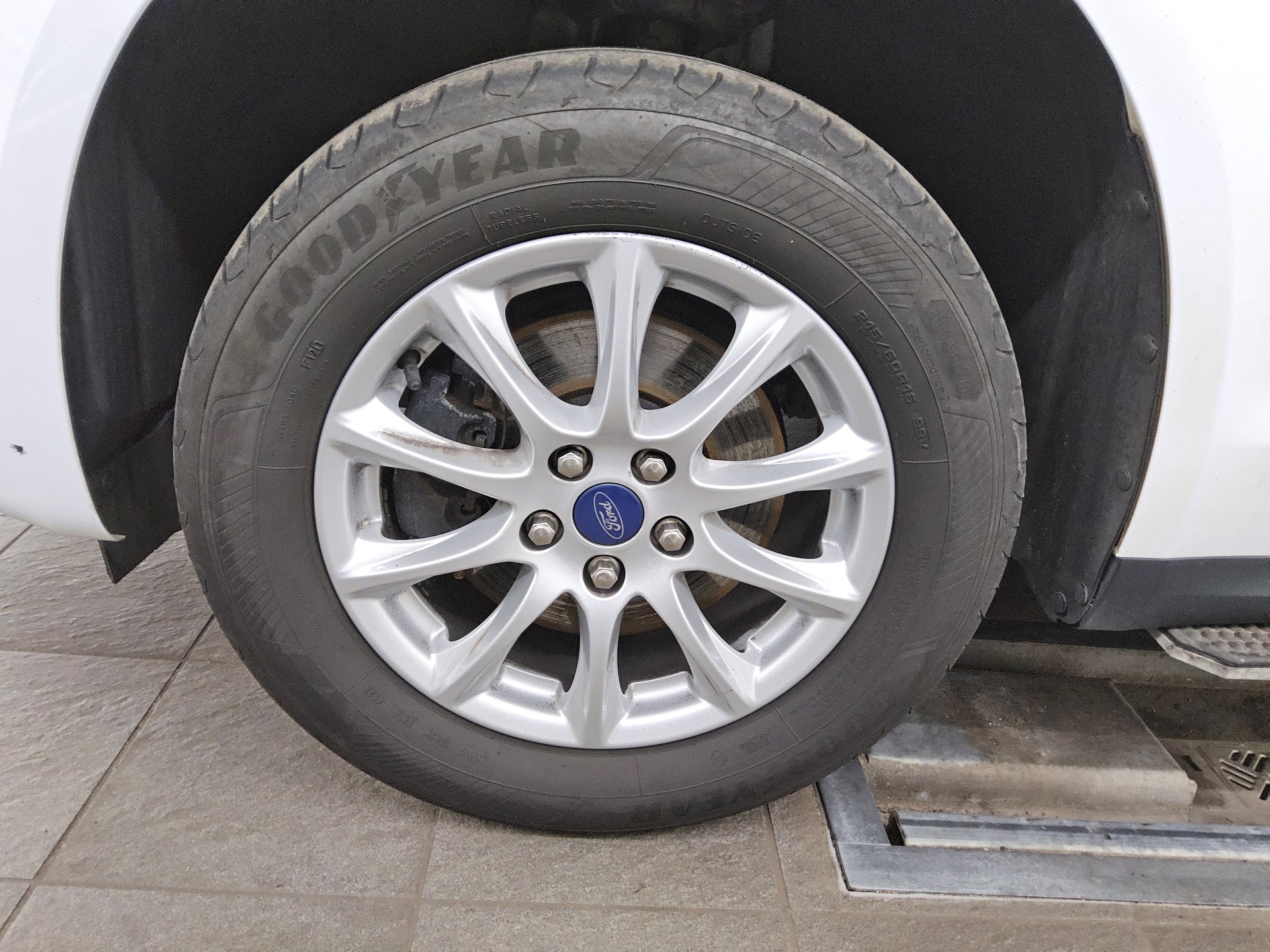 Ford Mondeo Turnier 2.0 EB Trend Navi RFK 4xShz PDC 10