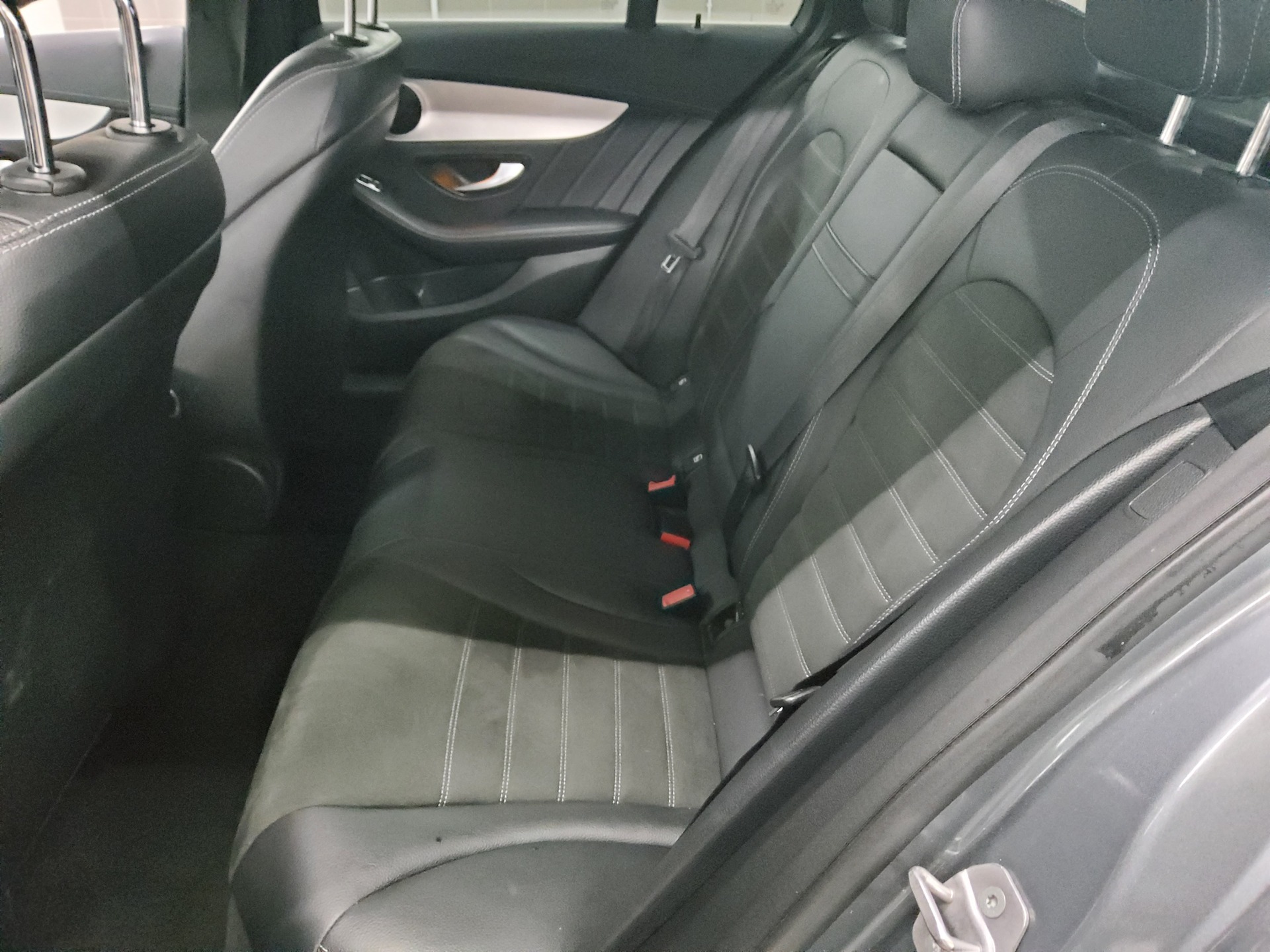 Mercedes-Benz C 300 T de AMG-Line T-Leder Navi LED Distronic+ 13