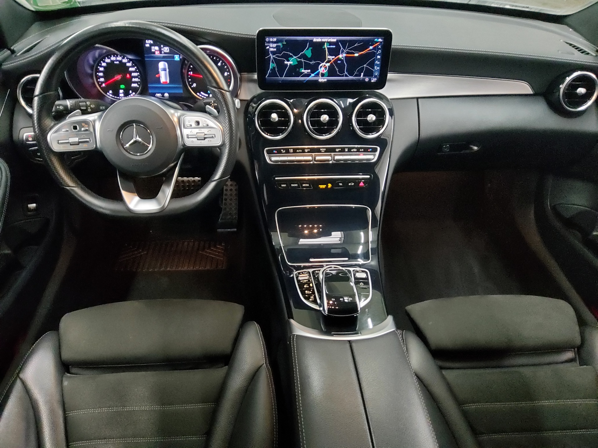 Mercedes-Benz C 300 T de AMG-Line T-Leder Navi LED Distronic+ 5