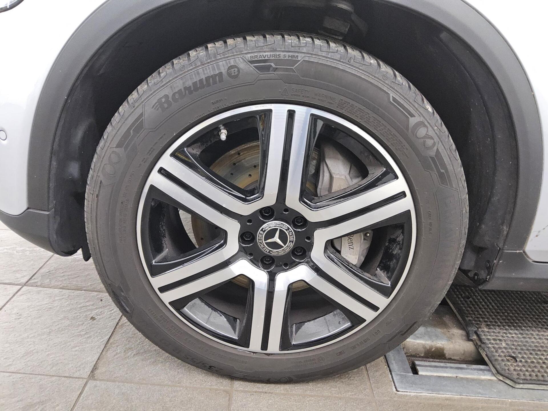 Mercedes-Benz GLC 220 d 4M T-Leder Navi LED Pano HuD Kamera 10