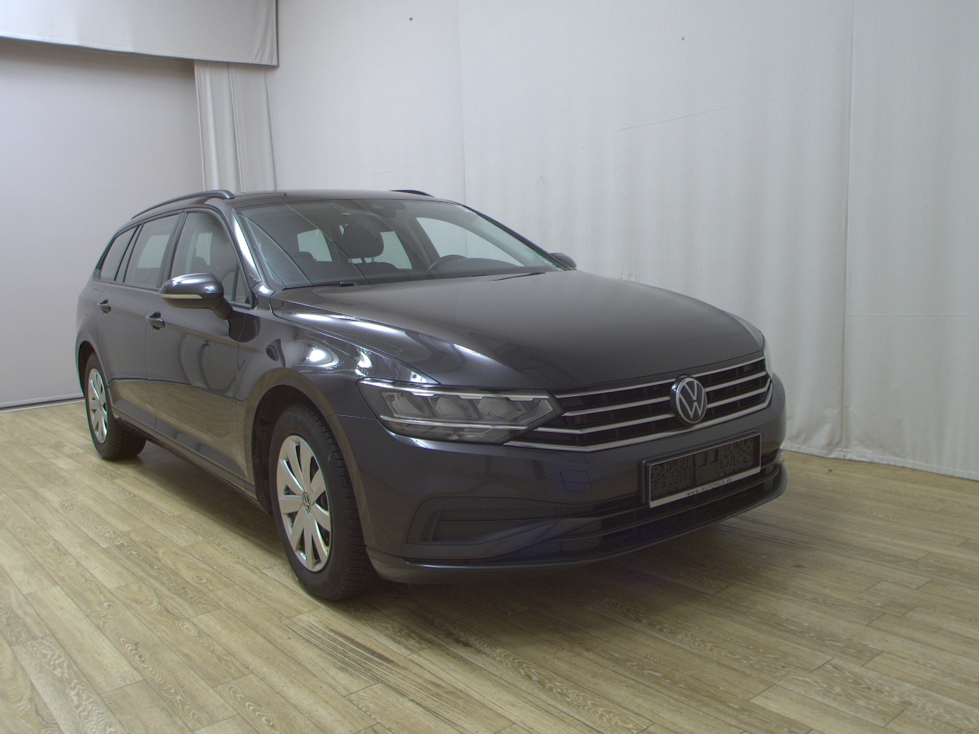 Volkswagen Passat Var. 2.0 TDI Navi LED AHK RFK 3