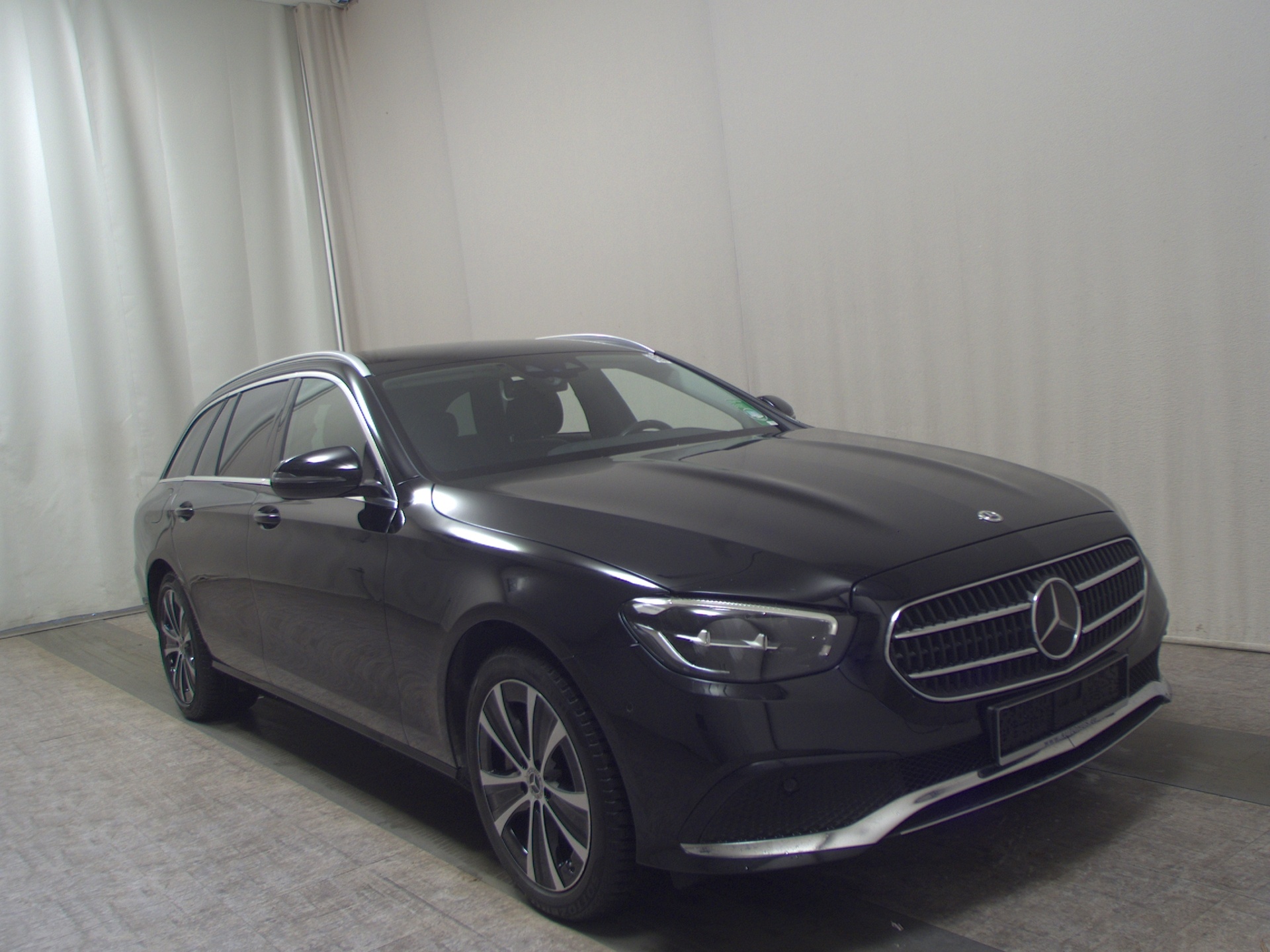 Mercedes-Benz E 300 T de Avantgarde Navi LED Widescreen AHK 3