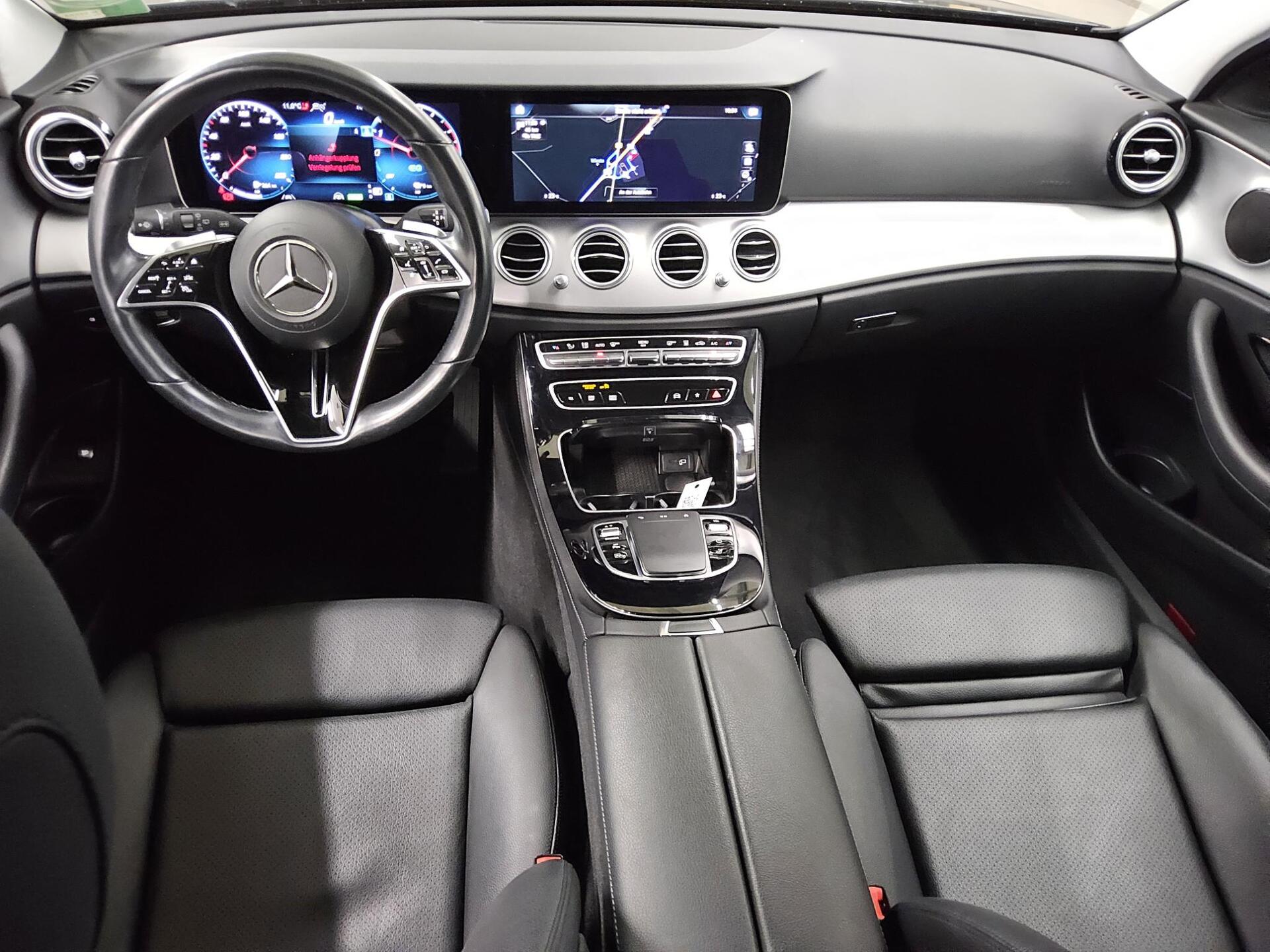 Mercedes-Benz E 300 T de Avantgarde Navi LED Widescreen AHK 5