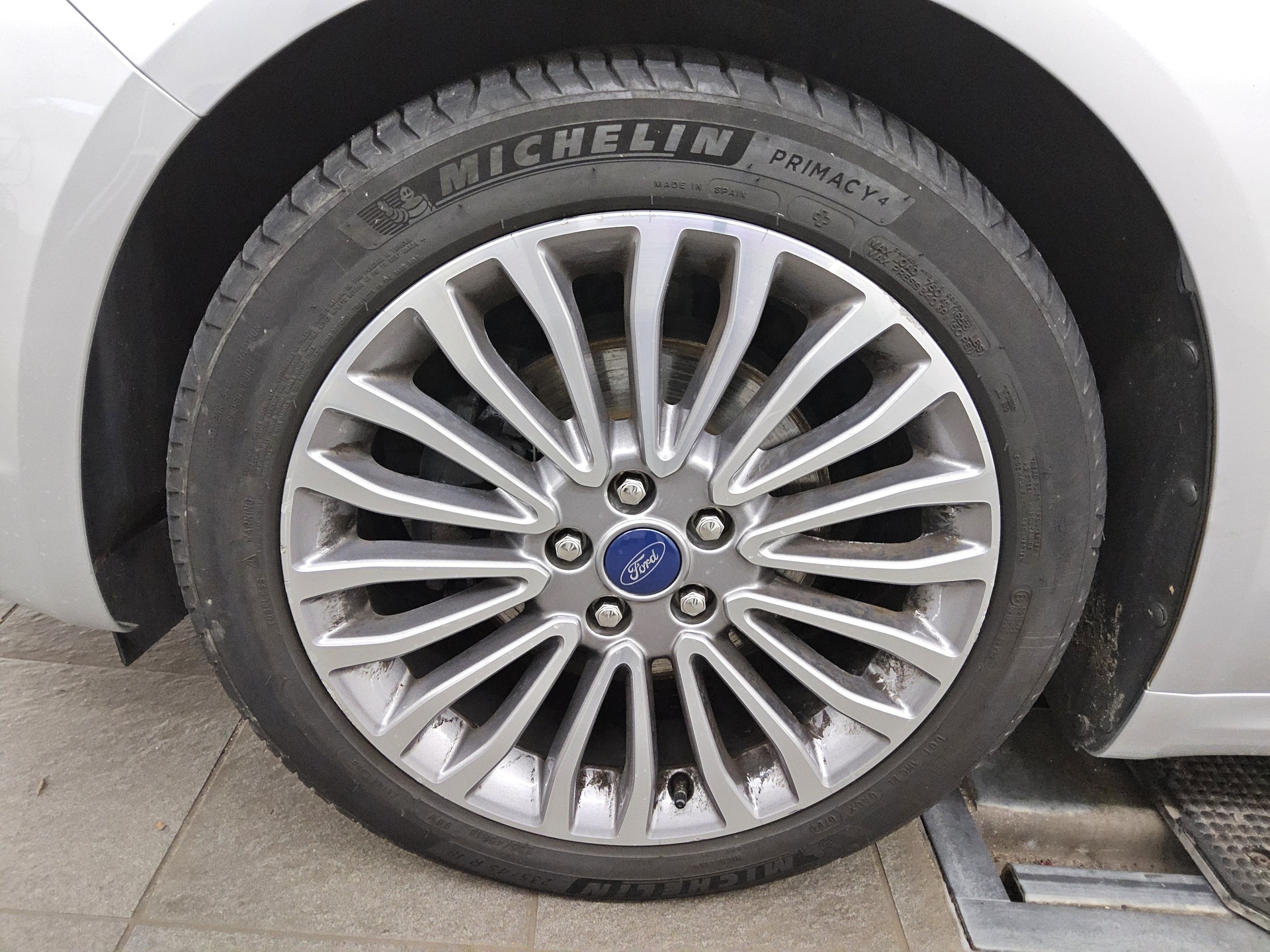 Ford Mondeo Turnier 2.0 EB Titanium Leder Nav LED AHK 10