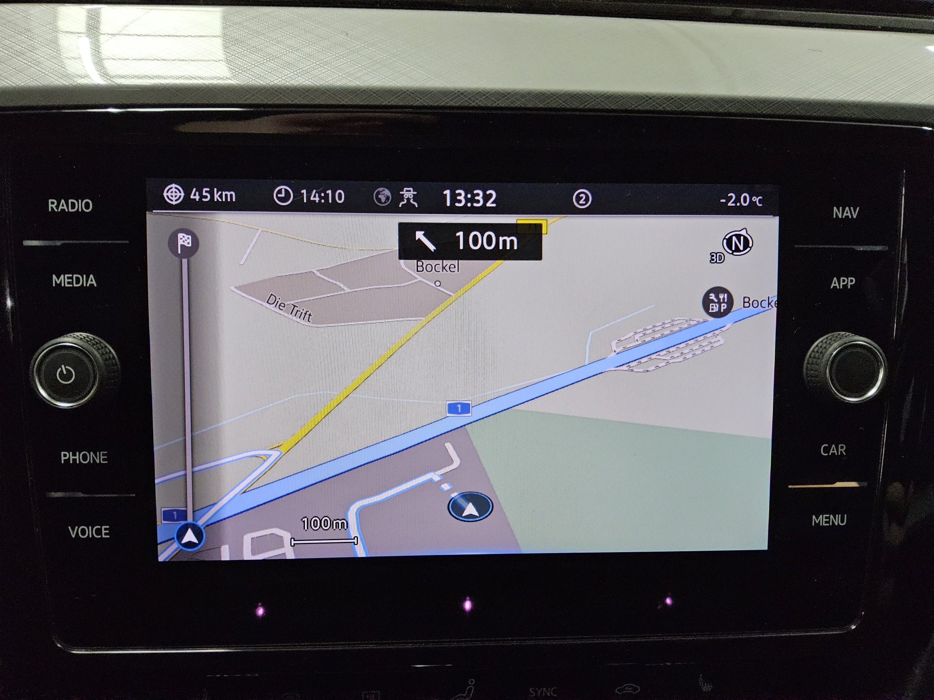 Volkswagen Passat Var. 2.0 TDI Business Navi LED AID RFK 7