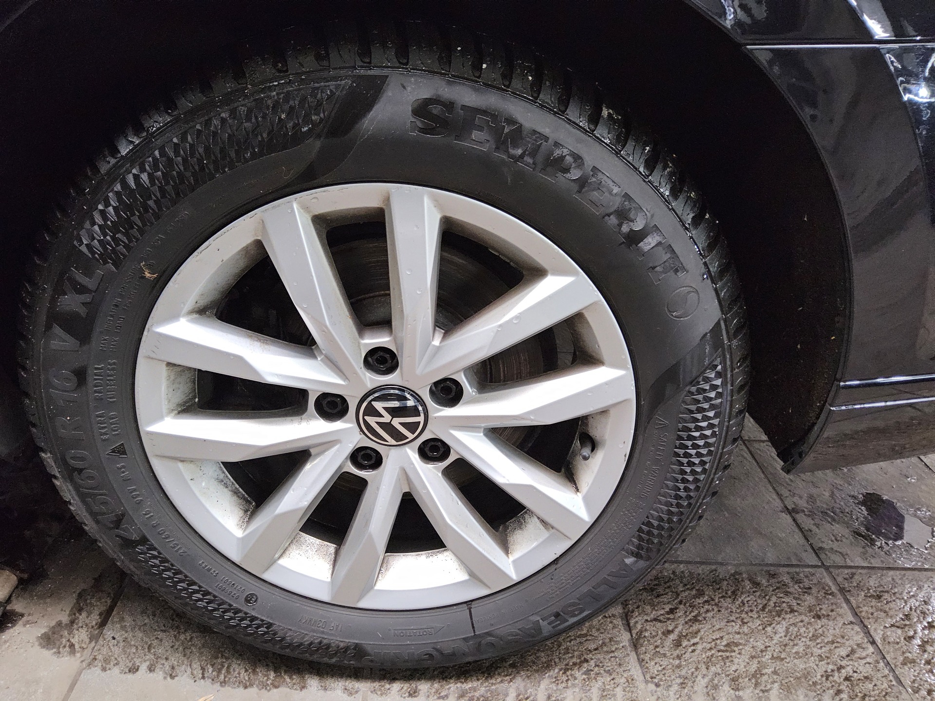 Volkswagen Passat Var. 2.0 TDI Business Navi LED AID RFK 11