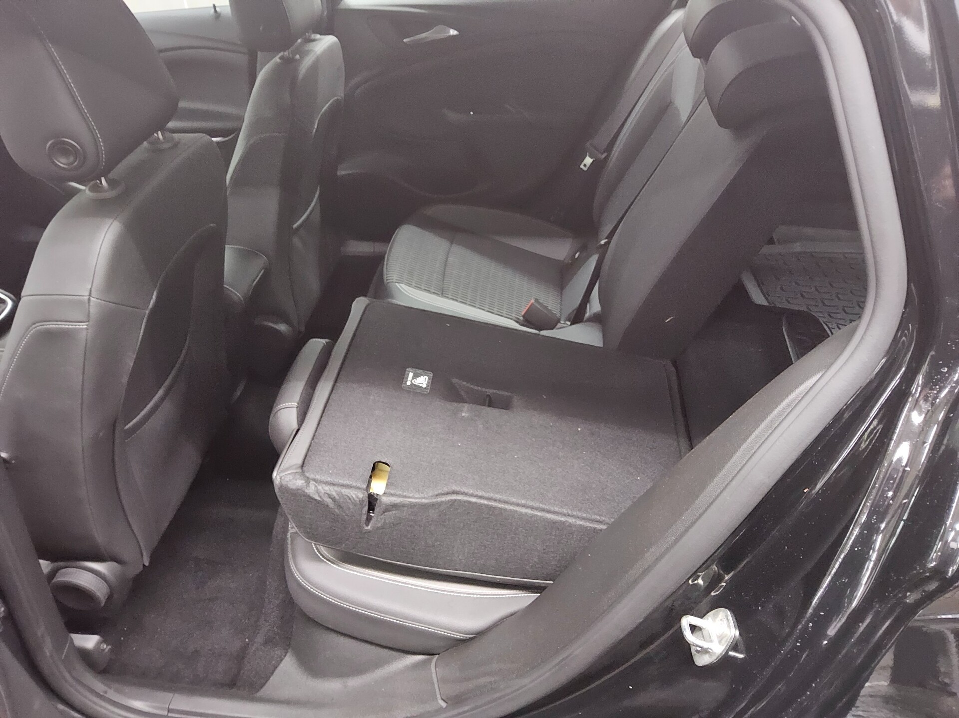 Opel Astra ST 1.5 D Navi LED Shz Rußpartikelfilter 12