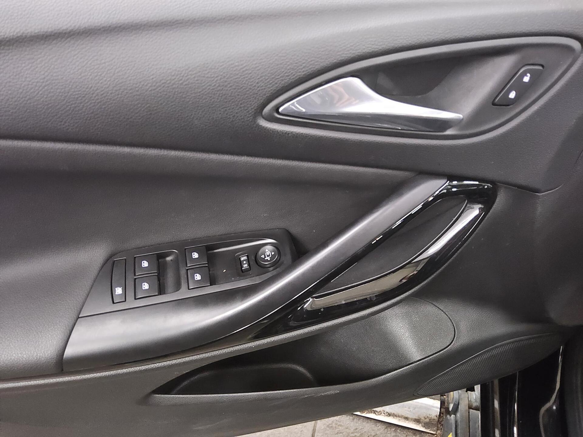 Opel Astra ST 1.5 D Elegance T-Leder Navi PDC LED 9