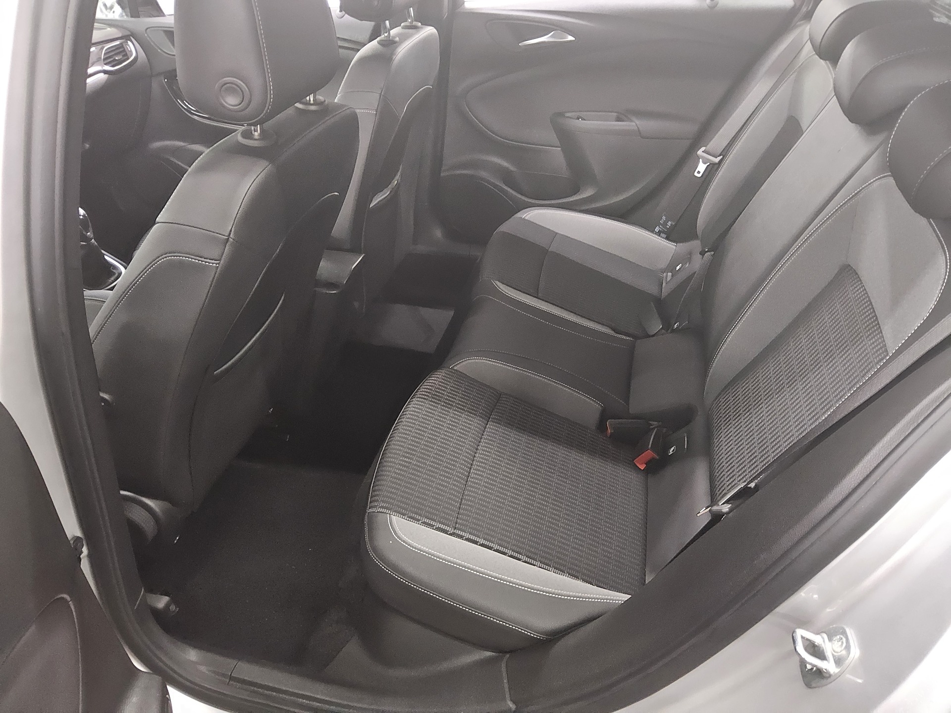 Opel Astra ST 1.2 Turbo Navi LED Shz Rückfahrkamera 13