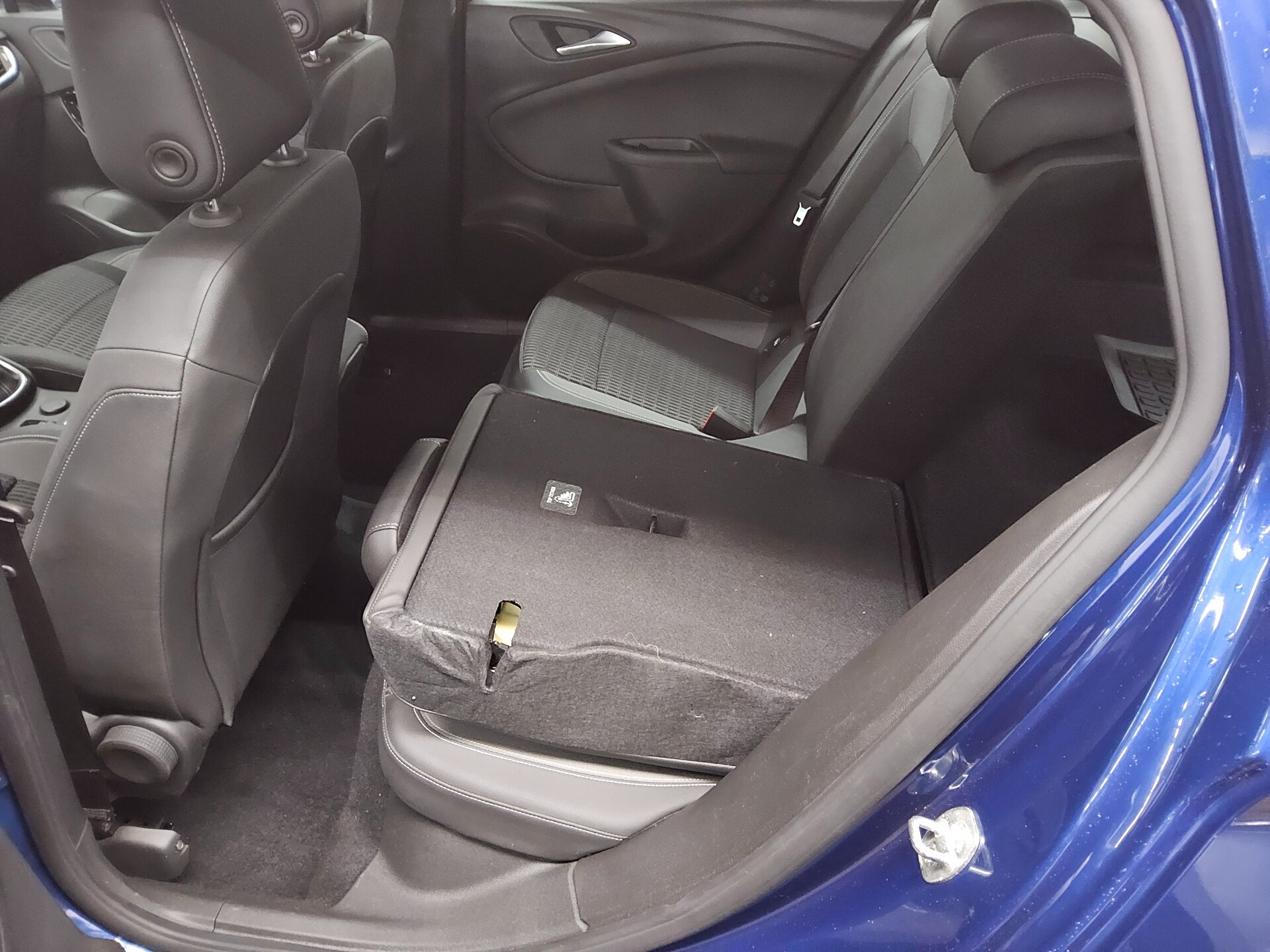 Opel Astra ST 1.5 D T-Leder Navi LED Shz RFK Tempomat 12