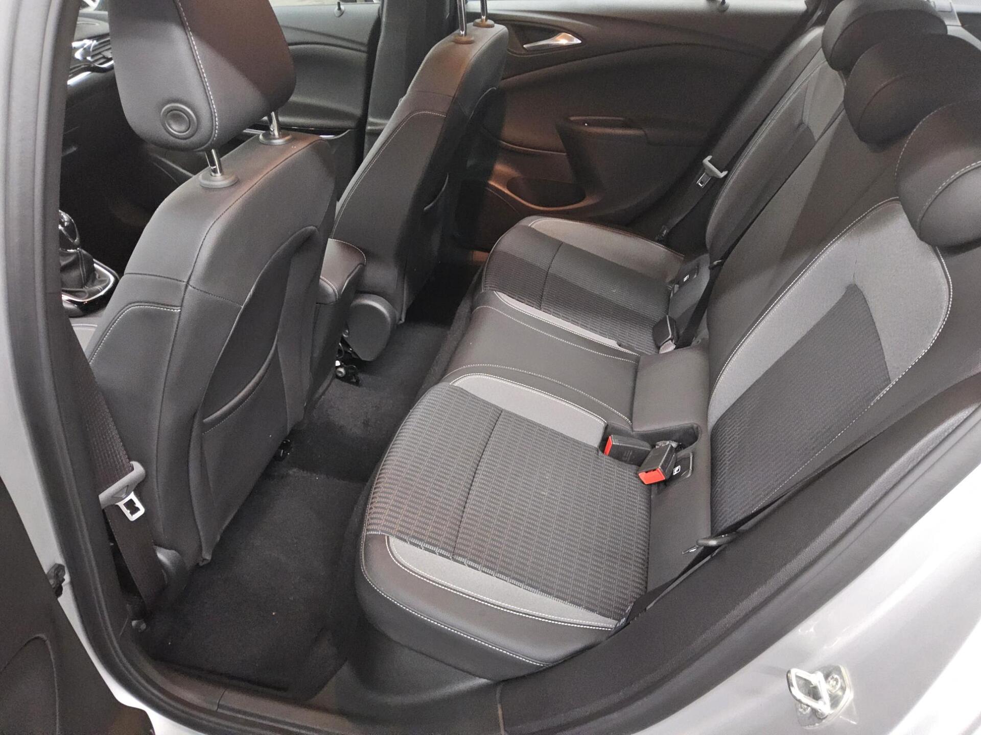 Opel Astra ST 1.2 Turbo Elegance T-Leder Navi LED Shz 13