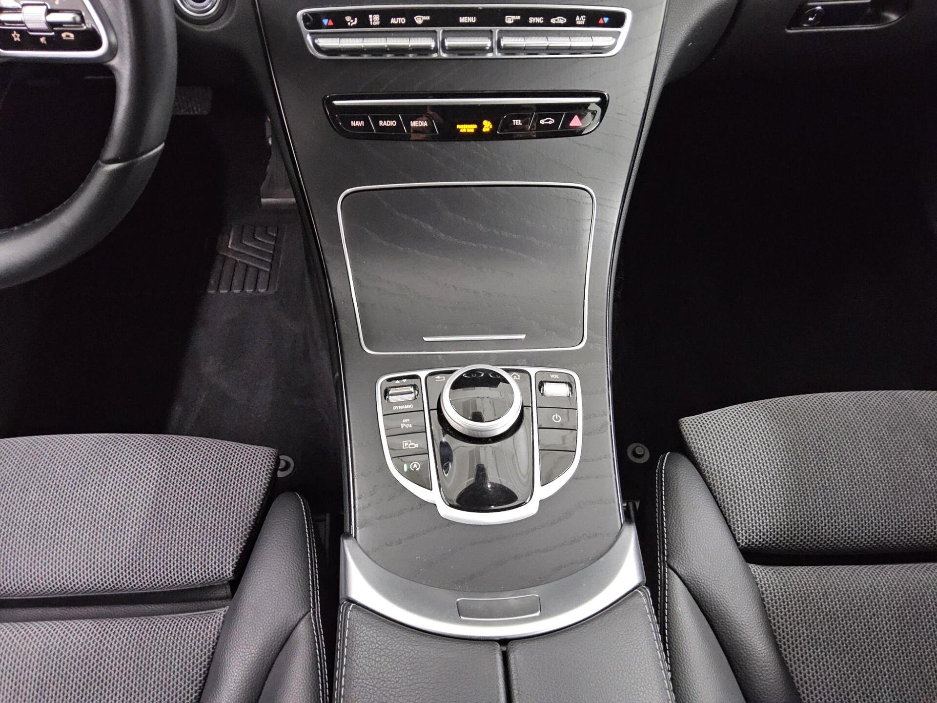 Mercedes-Benz C 200 T Avantgarde Navi LED PDC SHZ 6