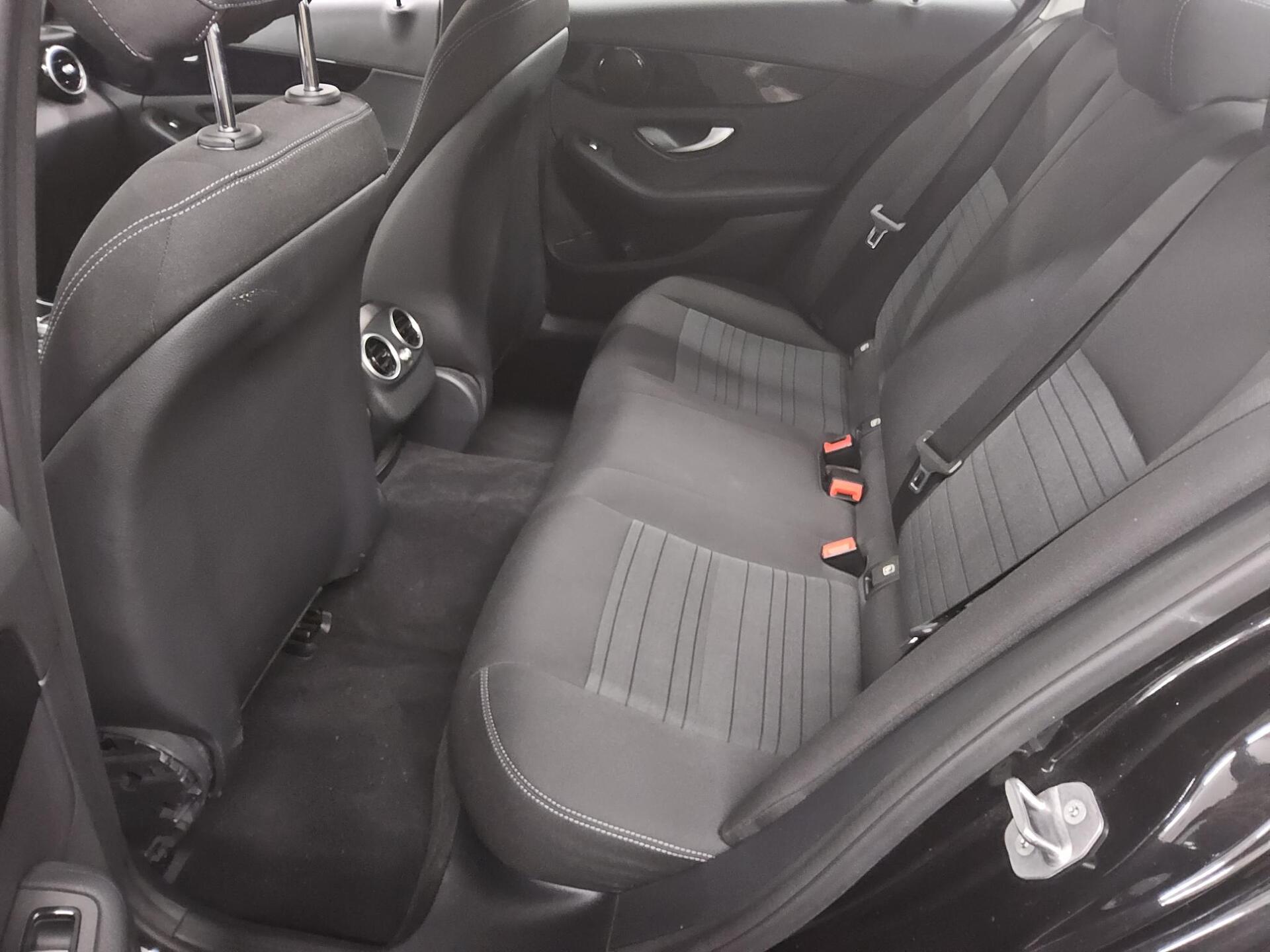 Mercedes-Benz C 300 Avantgarde LED Shz Tempomat 13