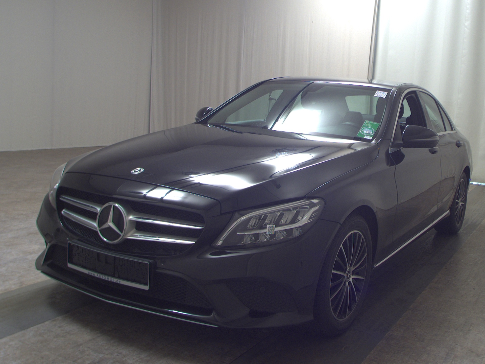 Mercedes-Benz C 300 Avantgarde LED Shz Tempomat 2