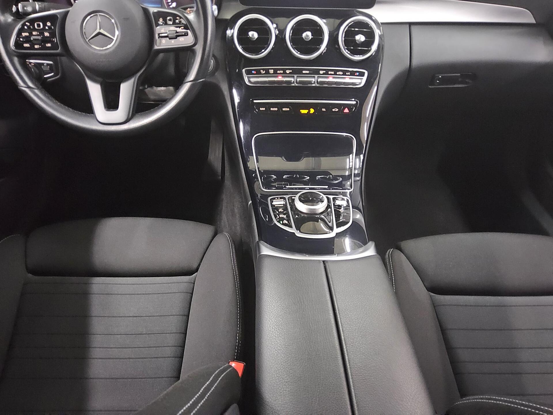 Mercedes-Benz C 300 Avantgarde LED Shz Tempomat 6