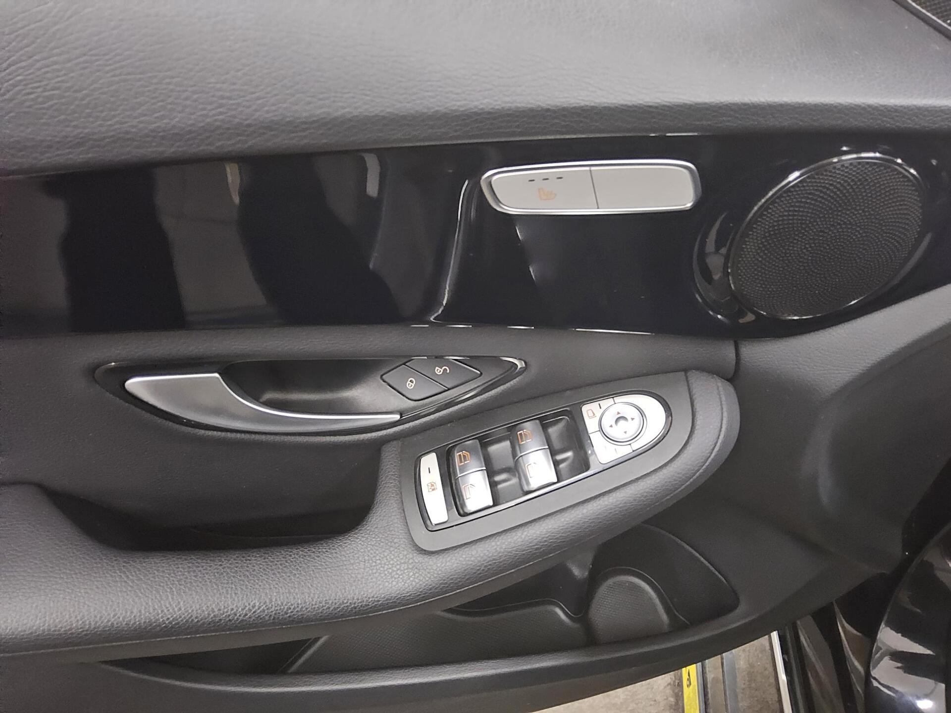 Mercedes-Benz C 300 Avantgarde LED Shz Tempomat 9