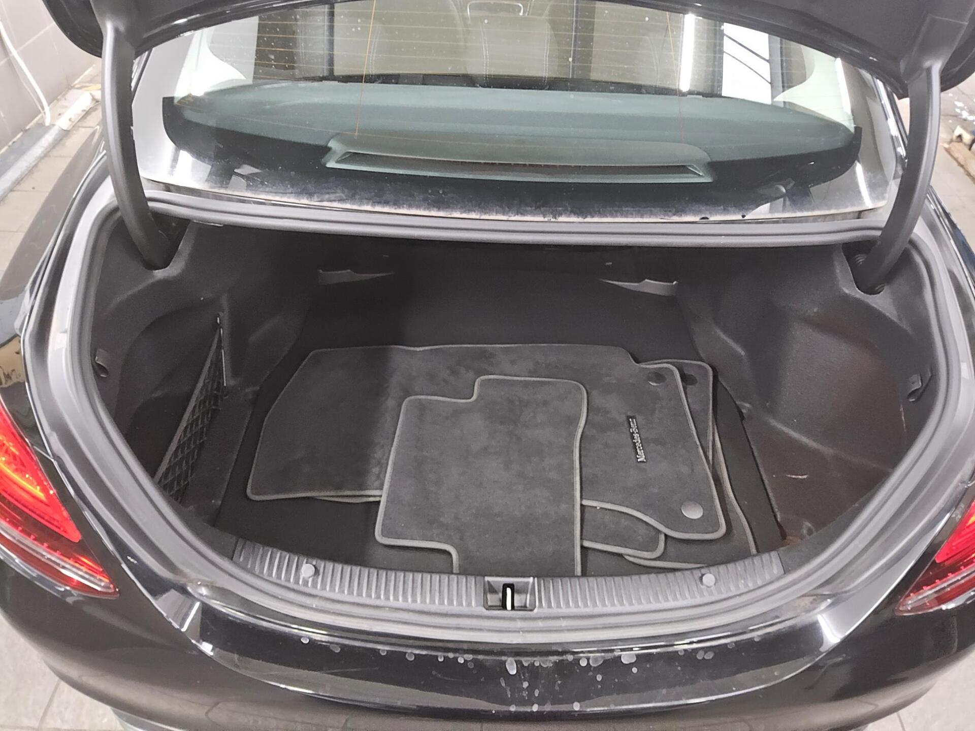 Mercedes-Benz C 300 Avantgarde LED Shz Tempomat 11