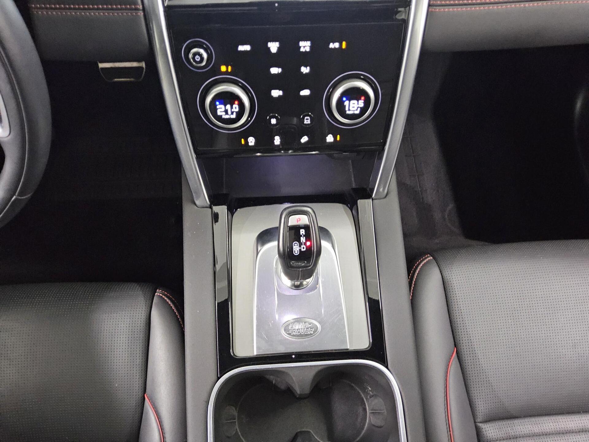 Land Rover Discovery Sport D200 AWD HSE R-Dynamic Navi Pano 6