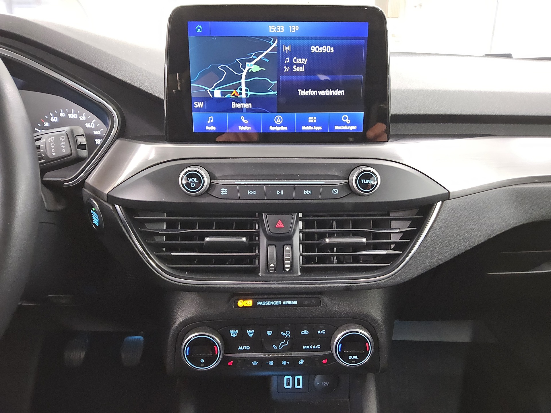 Ford Focus Turnier 1.0 EB Titanium Navi LED RFK Shz 7