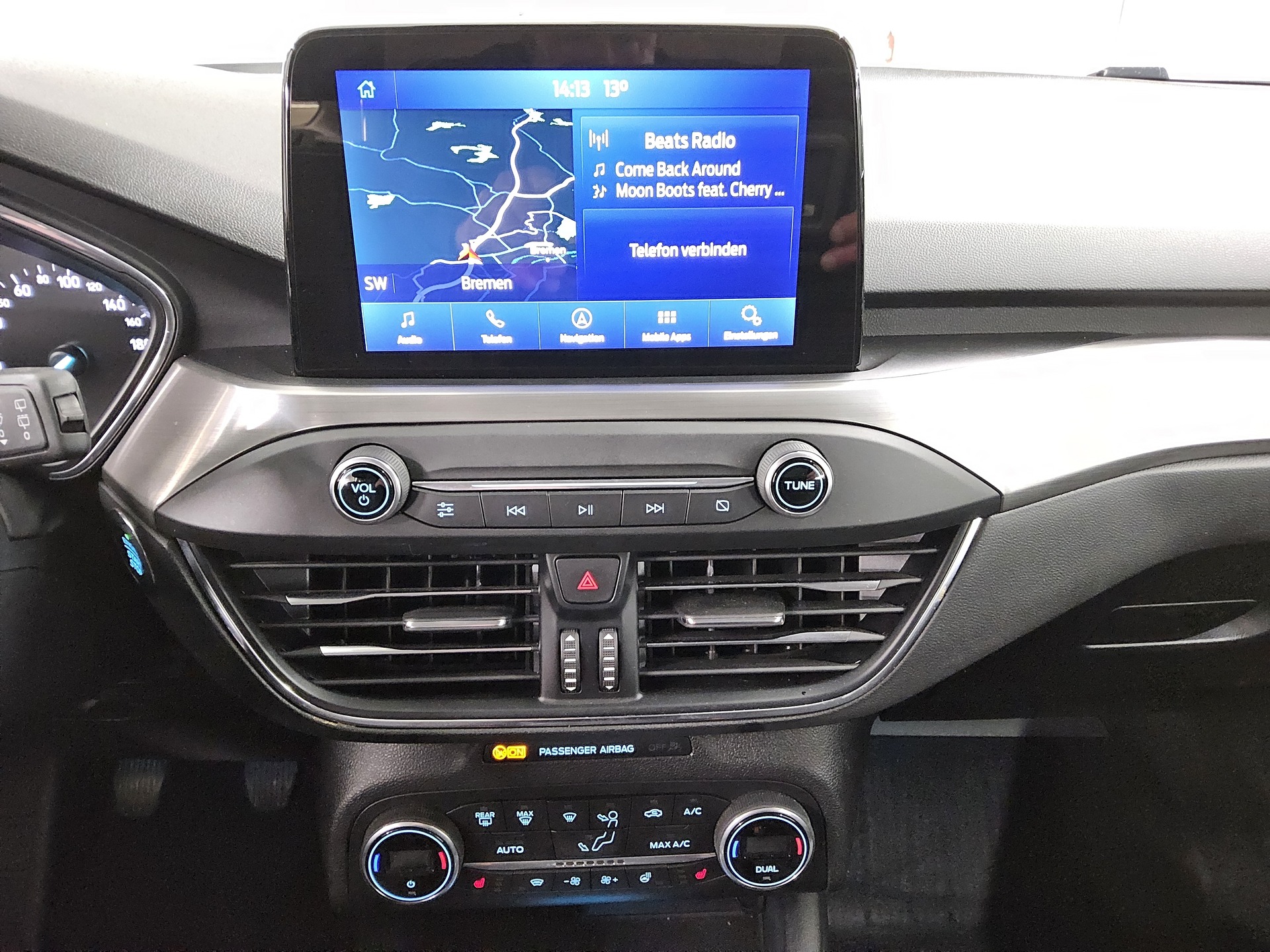 Ford Focus Turnier 1.0 EB Titanium Navi LED Kamera 7