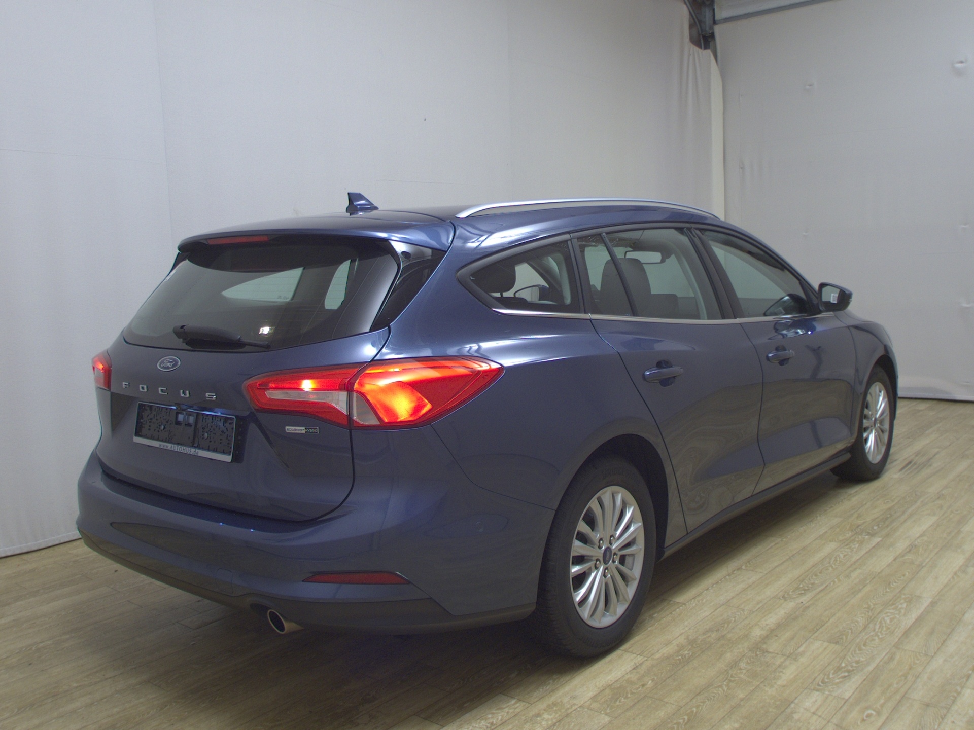 Ford Focus Turnier 1.0 EB Titanium Navi LED Kamera 4