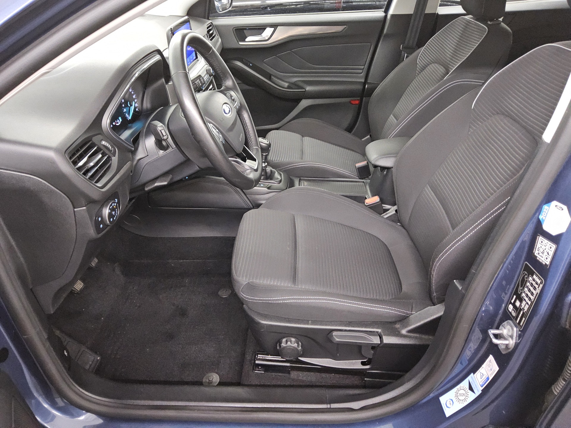 Ford Focus Turnier 1.0 EB Titanium Navi LED Kamera 8