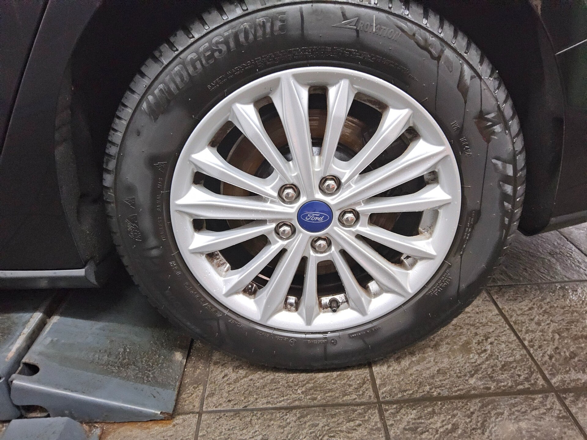 Ford Focus Turnier 1.0 EB Titanium Navi LED Tempomat 10