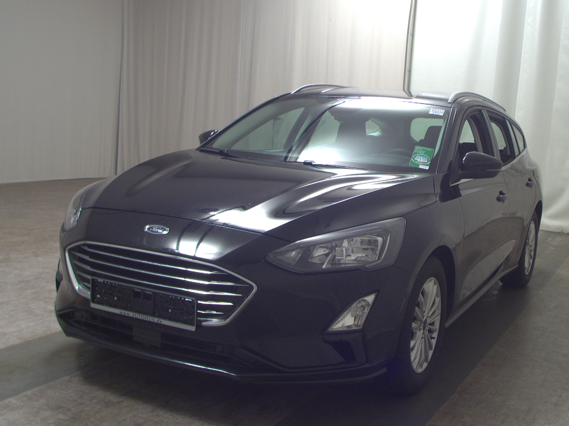 Ford Focus Turnier 1.0 EB Titanium Navi LED Tempomat 2