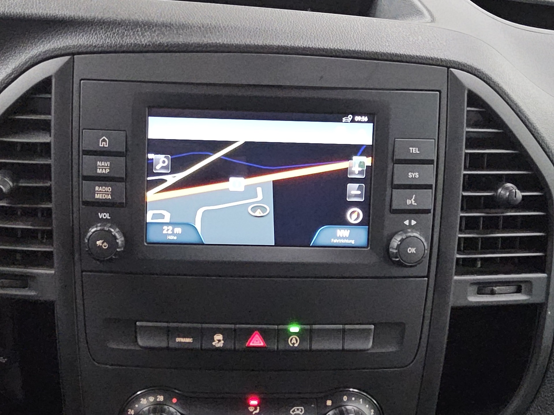 Mercedes-Benz Vito CDI Tourer Pro extralang 8-Sitze Navi RFK 7