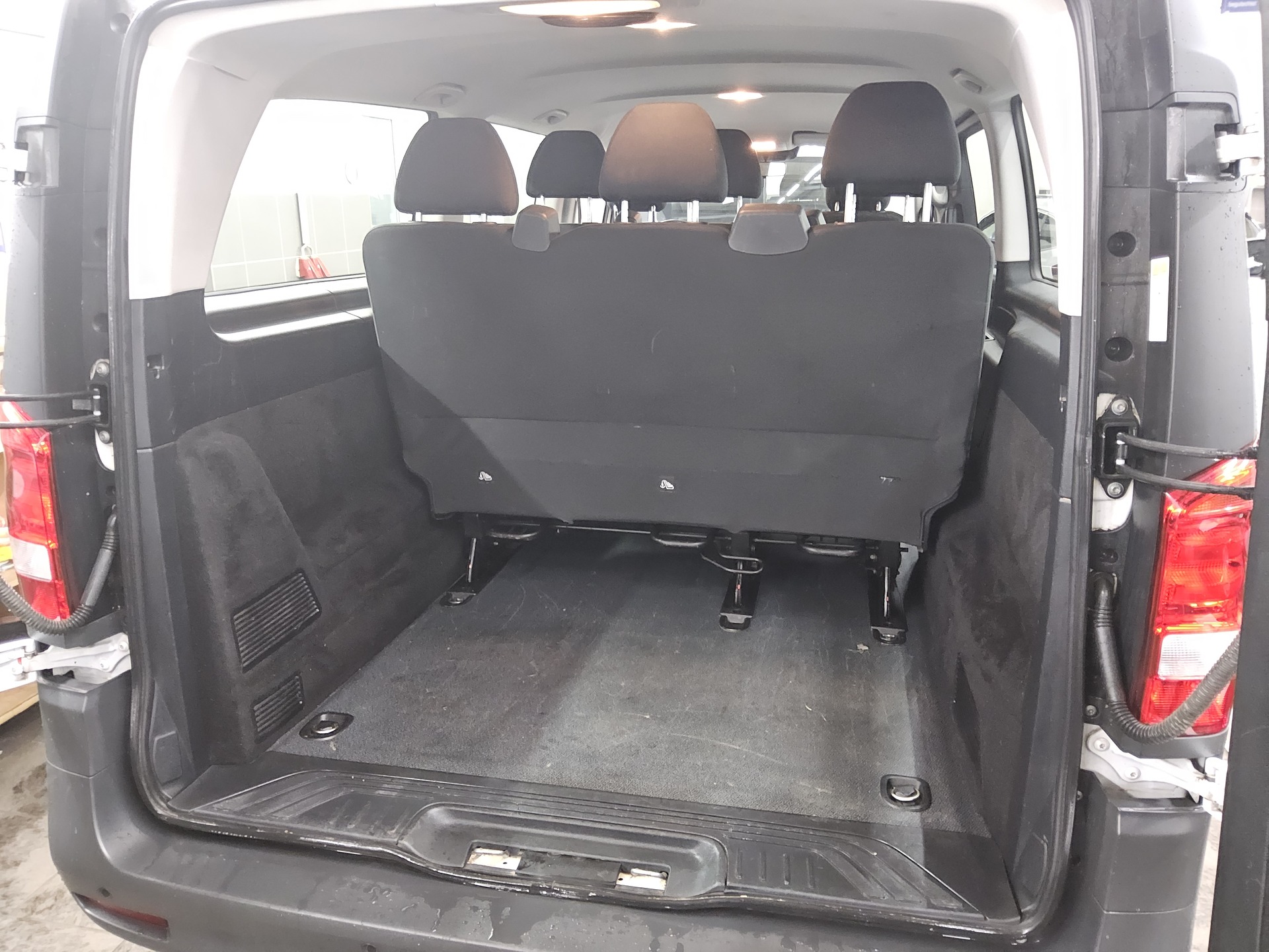 Mercedes-Benz Vito CDI Tourer Pro extralang 8-Sitze Navi RFK 11