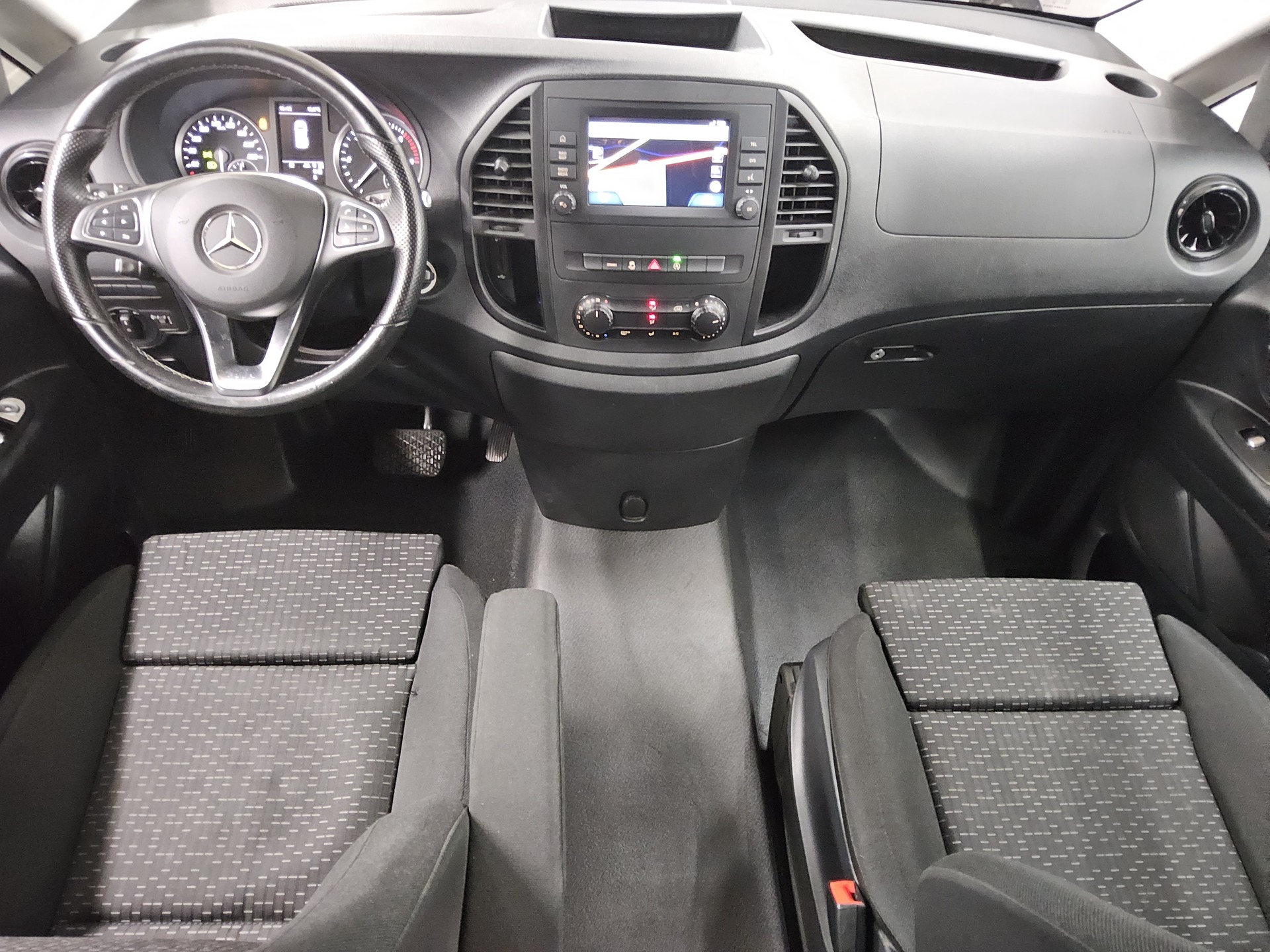 Mercedes-Benz Vito CDI Tourer Pro extralang 8-Sitze Navi RFK 5