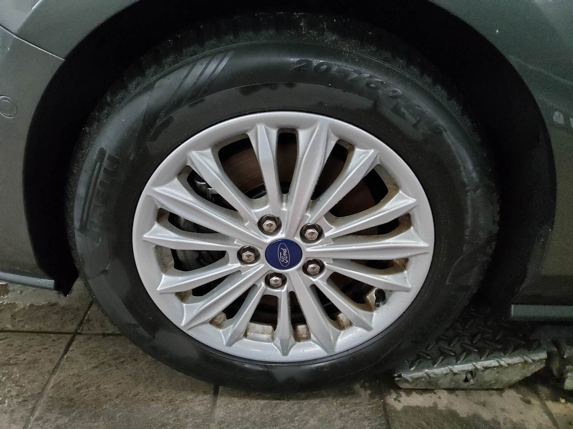 Ford Focus Turnier 1.0 EB Titanium LED Navi Tempomat 10