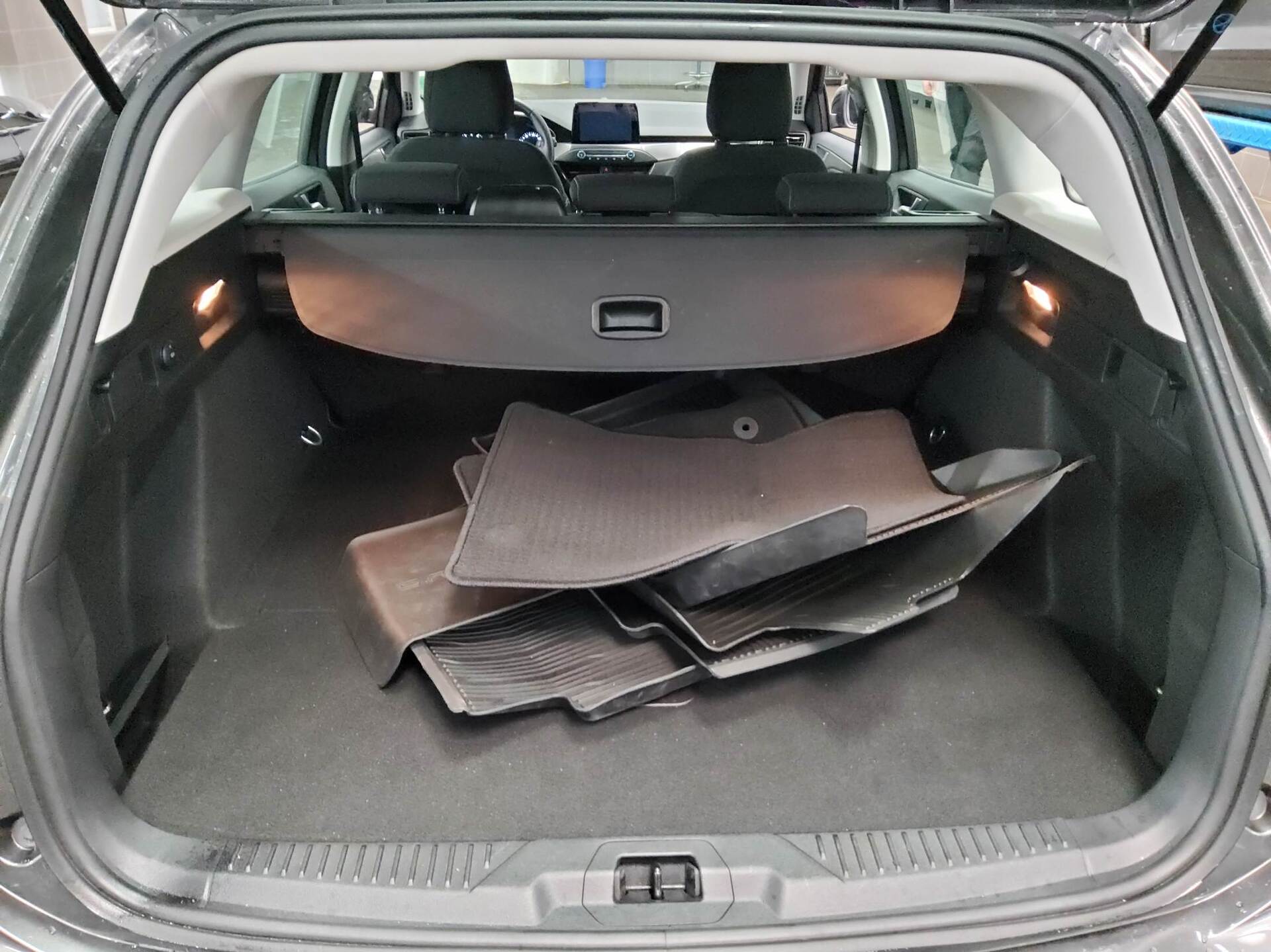 Ford Focus Turnier 1.0 EB Titanium LED Navi Tempomat 11