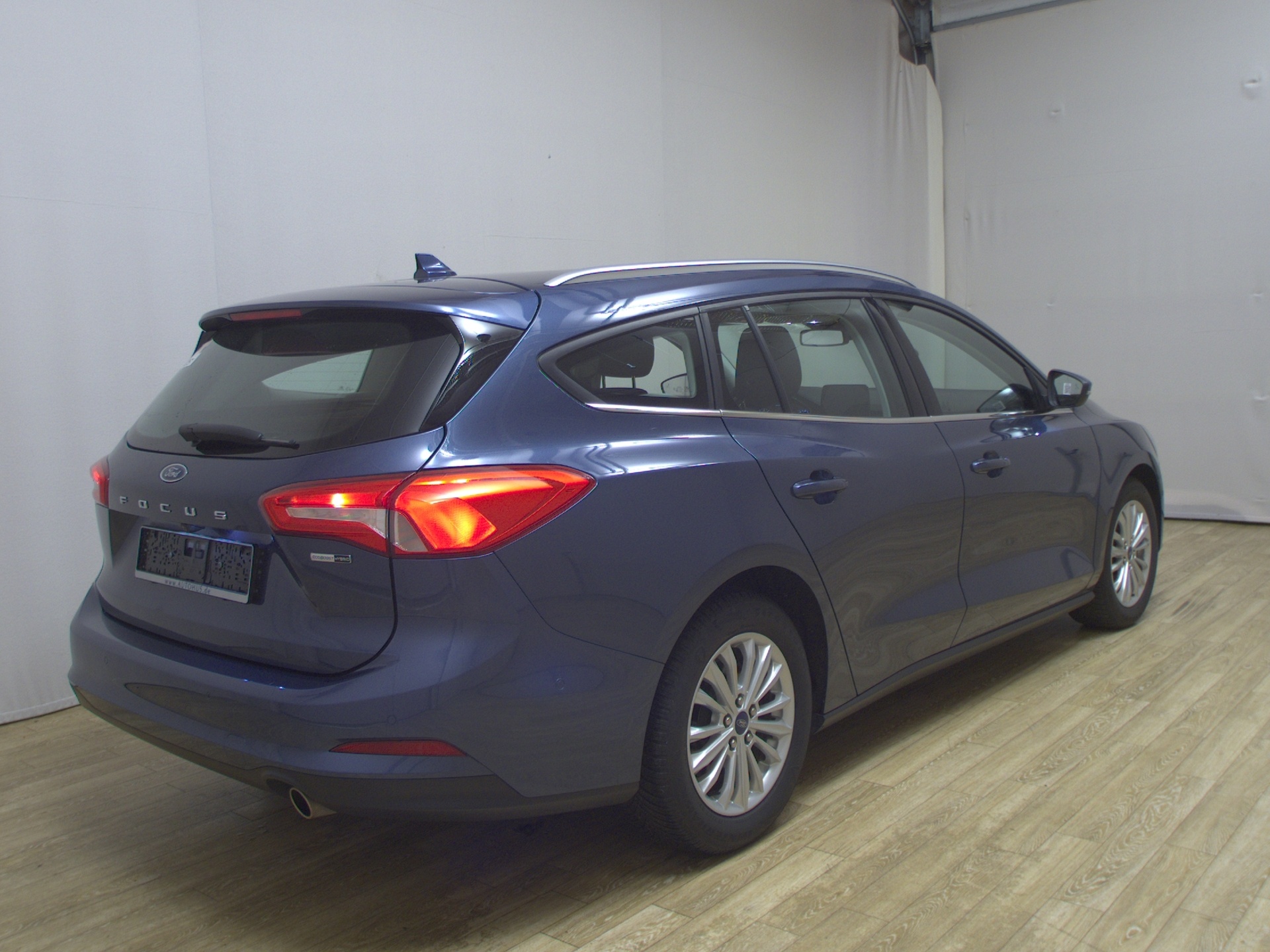 Ford Focus Turnier 1.0 EB Titanium Navi LED Tempomat 4